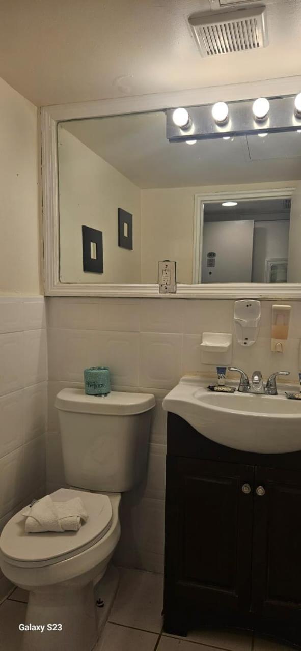Miami Beachfront With Pool Wifi & Cheap Parking Apartment Exterior photo